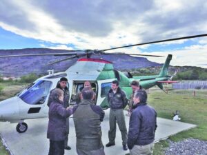 Helicóptero y GOPE de Carabineros buscan a turista alemana desaparecida en el Paine