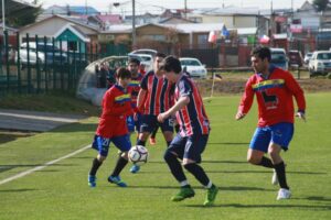 Con variados goles y aguerridos partidos  se continuó jugando el Comunal de Fútbol