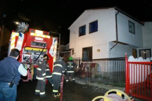 Dos emergencias simultáneas atendió  Bomberos la noche del miércoles