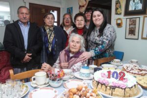 Miguelina Andrade celebró ayer 102 años sorprendida por el interés en su cumpleaños