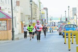 400 atletas participaron en la “Corrida  Solidaria” por las Jornadas magallánicas