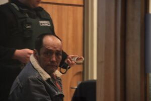 Siete años de cárcel arriesga santiaguino detenido por asalto en calle Errázuriz