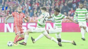Vidal pasa las polémicas con goleada del Bayern Münich