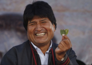 El 63% de los bolivianos no cree que deba postularse
