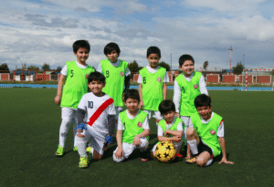 Más de 400 niños se despiden de 