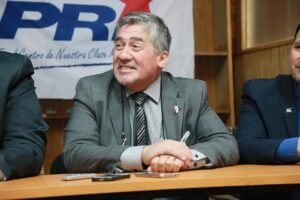 Candidato a core denuncia ataque a su vehículo