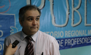 Profesores rechazan propuesta del  Municipio y mantienen “brazos caídos”