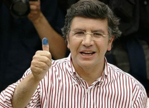 Lavín desestima acusación de su yerno