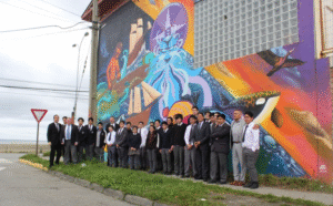 Jóvenes crearon gran mural artístico