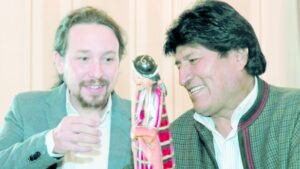 Llaman a declarar persona non grata a Pablo Iglesias