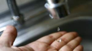 Vecinos denunciaron turbiedad del agua en sector norte de Punta Arenas