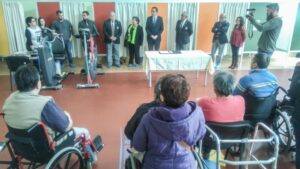 Intendente entregó recursos a Centro de Rehabilitación Cruz del Sur