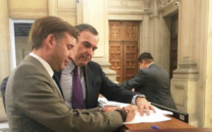 Alcalde Radonich solicitó al Tribunal Constitucional resguardar dineros de la Corporación Municipal