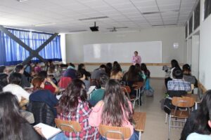 Alumnos de enfermería son  formados como monitores  en prevención de VIH e ITS