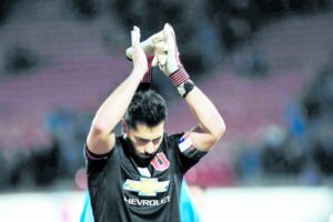 “Cambiaría mil nominaciones por ser  campeón ahora”