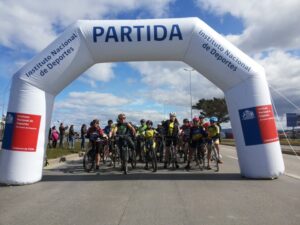 Magallánicos salieron a pedalear en familia