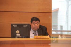 Santiaguina condenada con cárcel por hacer el “cuento del tío” a magallánica de 70 años