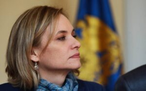 “No me interesan las negociaciones para repartir poder por el poder”