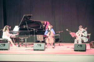 Ensamble Extremo Sur llenó de melodías nuevas el Teatro Municipal