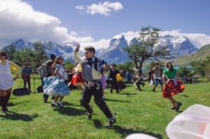 Bellos paisajes magallánicos fueron fondo de muestra de cueca