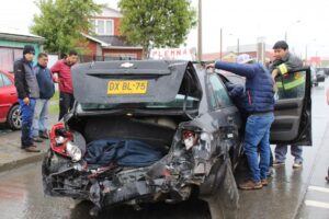 Natales:  Conductor ebrio protagonizó accidente de tránsito y dejó a dos lesionados