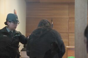 Estudiante de Enfermería fue enviada a la cárcel por su presunta participación en asalto