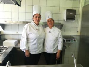 Docentes de Inacap Punta Arenas viajaron a Francia a perfeccionarse en pastelería