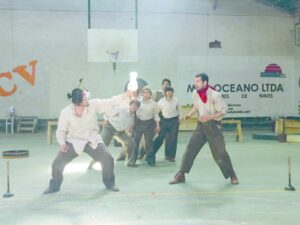 Oro Negro se presenta  antes de partir al norte