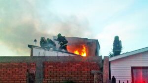 Cuatro damnificados en incendio
