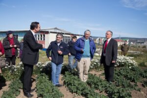 Autoridades entregan recursos para construir nuevo mercado hortofrutícola