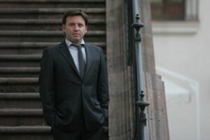 Al menos cuatro profesores y 27 asistentes  de la educación se acogerán a pronto retiro