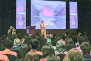 Científicos buscaron generar conciencia  en temas de medio ambiente y salud