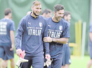 Buffon quiere al joven Donnarumma en la  Juventus