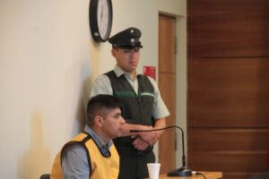 Sujeto que “pololeaba” con niña de  13 años negó que mantuvieran relaciones
