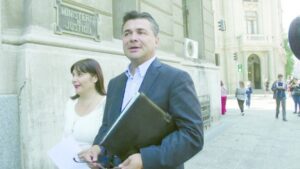 Abogado solicitará sumario contra juez Carroza por remover a funcionario