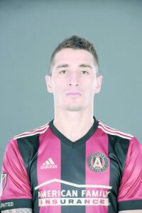 Carlos Carmona le terminó de hacer el “oso” a Colo Colo