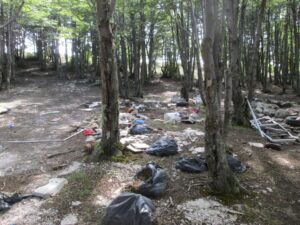 Nuevo microbasural  en las cercanías de  la laguna Lynch