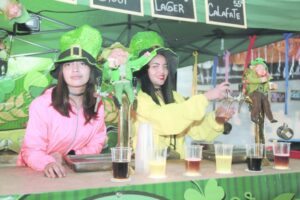 Con miras al reciclaje y a la diversidad musical, comenzó 5ª Fiesta de la Cerveza