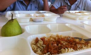 Se renueva la alimentación escolar