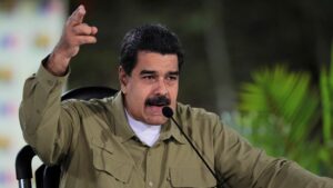 Maduro desafía posibles sanciones petroleras EE.UU.