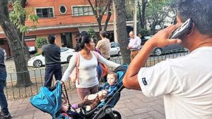 Fuerte terremoto sacudió a México