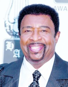 Falleció el cantante Dennis Edward