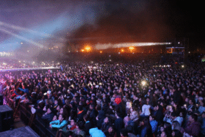 Dedito para arriba le dieron las autoridades  de El Calafate a la Fiesta Nacional del Lago