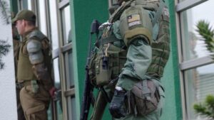 Desconocidos atacan carro de Fuerzas Especiales  en ruta entre Cañete y Tirúa