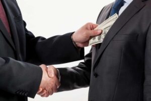 Chile se mantiene como el segundo país menos corrupto de Latinoamérica