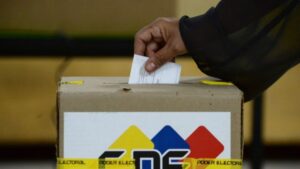 Principales partidos de oposición dejan  vía libre a Maduro para elecciones