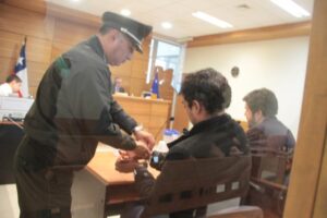 Fiscalía investiga estafa en venta de celulares