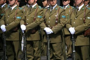 Gobierno dice que no está del lado “ni de Carabineros, ni del Ministerio Público”