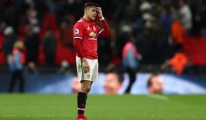 Alexis entrega asistencia para victoria del Manchester United