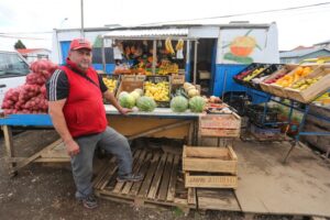 Buses “reciclados” son utilizados por  pequeños comerciantes magallánicos